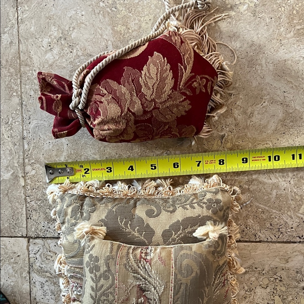 Vintage Tasseled Mini Accent Pillows Set Rose Burgundy Damask Silk Tassels - Picture 9 of 9